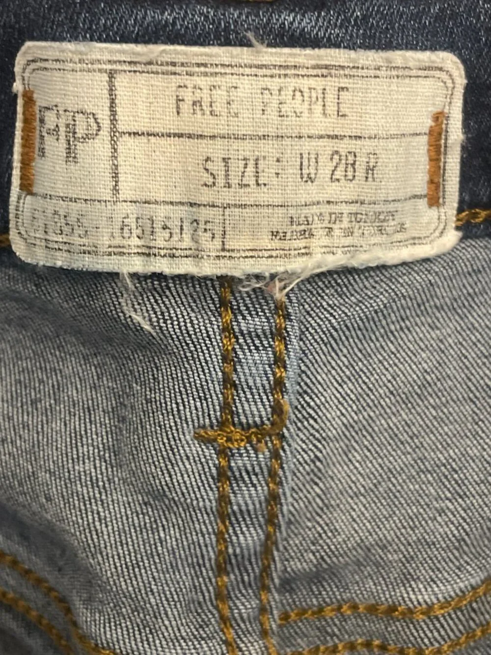 Free People Busted Knee High Rise Skinny Jeans Size 28 Regular Dark Wash